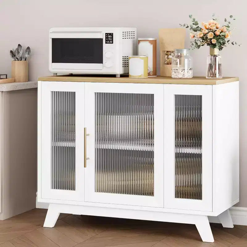 Credenza a buffet con anta in vetro scanalato bianco, larghezza 35,8", maniglia dorata, ripiano regolabile — Montaggio per 1 persona
